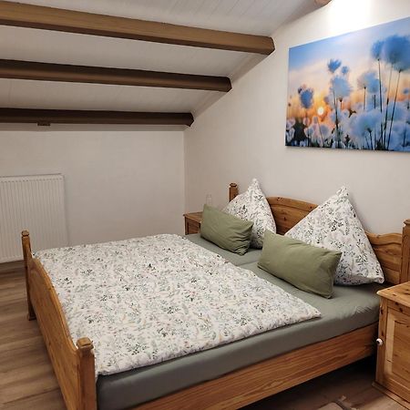 Ferienwohnung Wiesenhof نويهورف أن دير تْسين المظهر الخارجي الصورة